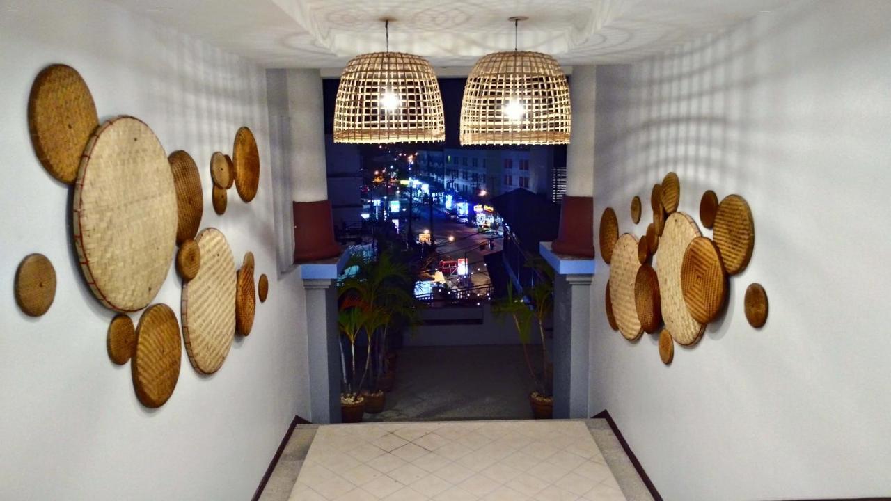 Bodega Phuket Patong (Adults Only) Hostel Εξωτερικό φωτογραφία